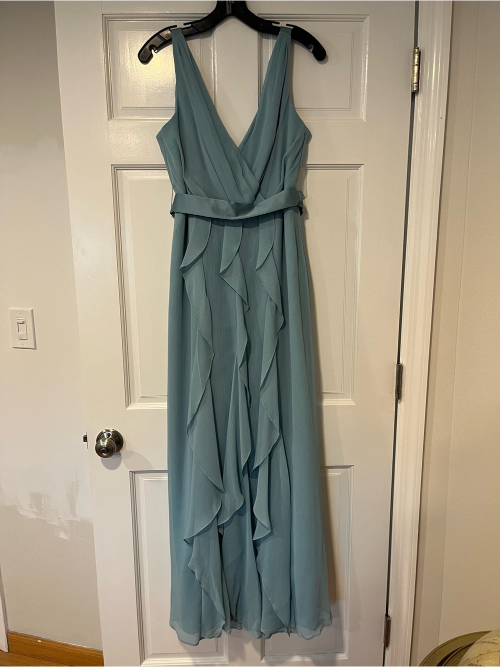 Vera Wang Dusty Blue Sleeveless V-Neck Ruffled Chiffon Maxi Dress